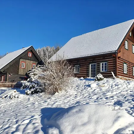 In Cerna Hora Near Slopes Villa